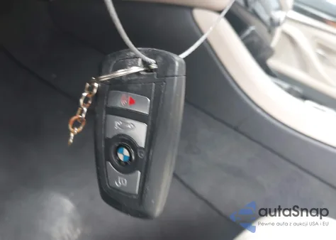 2013 BMW 528I xDrive из США, поврежденный, VIN WBAXH5C5XDDW13718